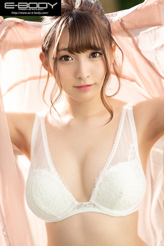 衣吹花音(衣吹かのん)步兵作品整理 19岁漂亮脸蛋模特身材-艾尤社