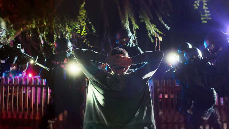 Netflix纪录片《仿真之境》揭发假新闻的制造、网路诈骗黑暗面 仿真之境 Netflix剧照