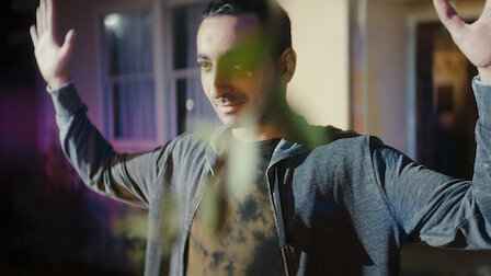 Netflix纪录片《仿真之境》揭发假新闻的制造、网路诈骗黑暗面 仿真之境 Netflix剧照