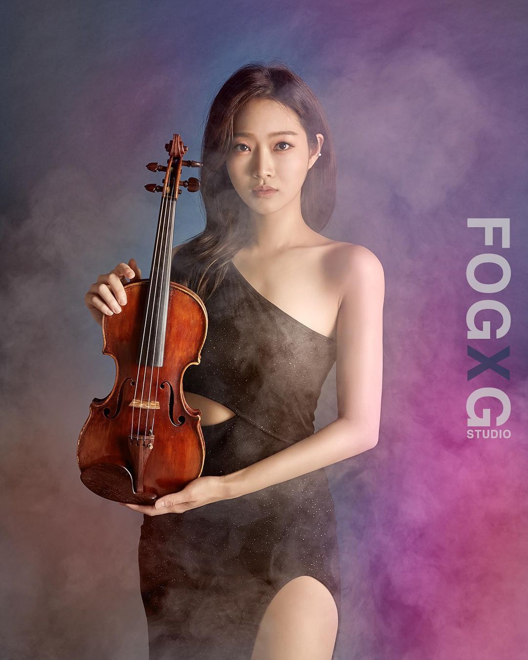 韩国正妹《Jinyoung》典雅气质与火辣兼具的美女-艾尤社