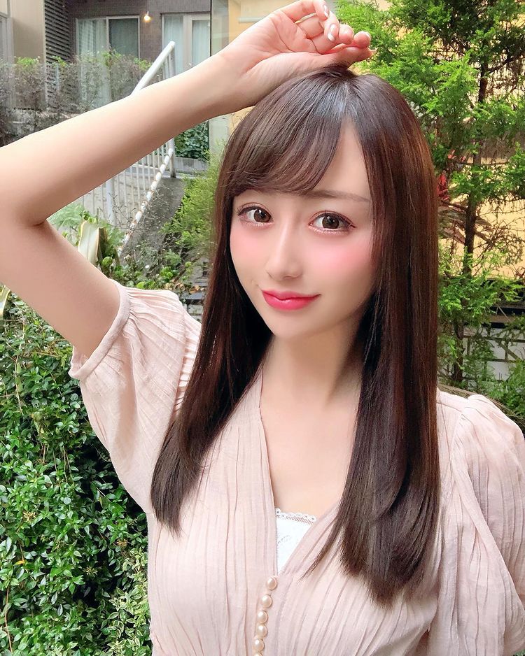 混血正妹《ゆい》高颜值性感身材大眼美人-艾尤社