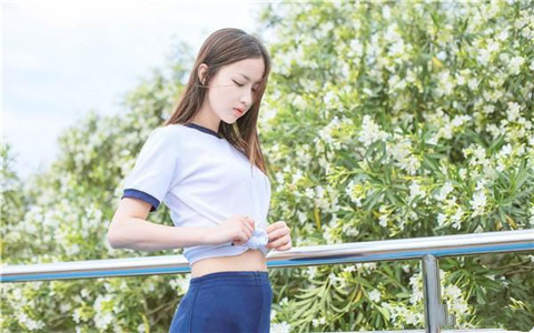 女生女朋友说好无聊 教你幽默机智回复-艾尤社