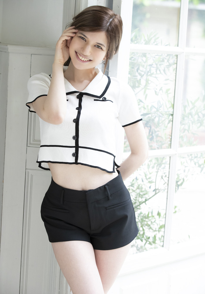 Roren Karen(ローレン花恋)暗黑出道首作STARS-437介绍及封面预览-图片3