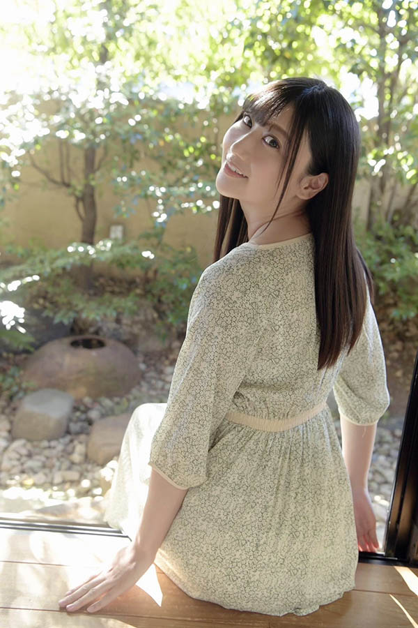 爱上みお(爱上未央,Aiue-Mio)作品MOGI-012介绍及封面预览-图片3