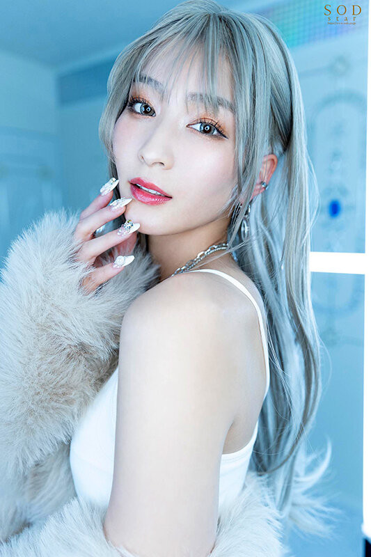 本庄鈴(本庄铃,Honjo-Suzu)作品STARS-828介绍及封面预览-图片2