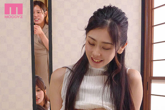 (MIRD-236)史上最幸福男演员!他一个打八个炮炮里出!-图片3