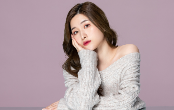 刚认识的女生，叫你给她点奶茶怎么办？-艾尤社