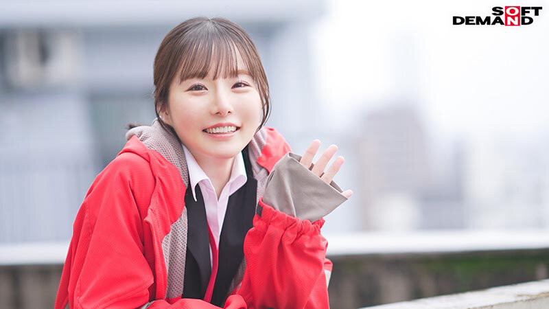 営業部中途2年目松丸香澄(27) 暗黑承諾出演(デビュー)!!業務を抜け出しイキまくり 会社で公開SEX 4