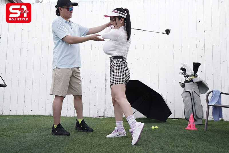 無防備誘惑Kcupアスリートの汗だく肉弾SEX ユニフォーム脱いだらびっくりおっぱい!! 神楽ももか 1