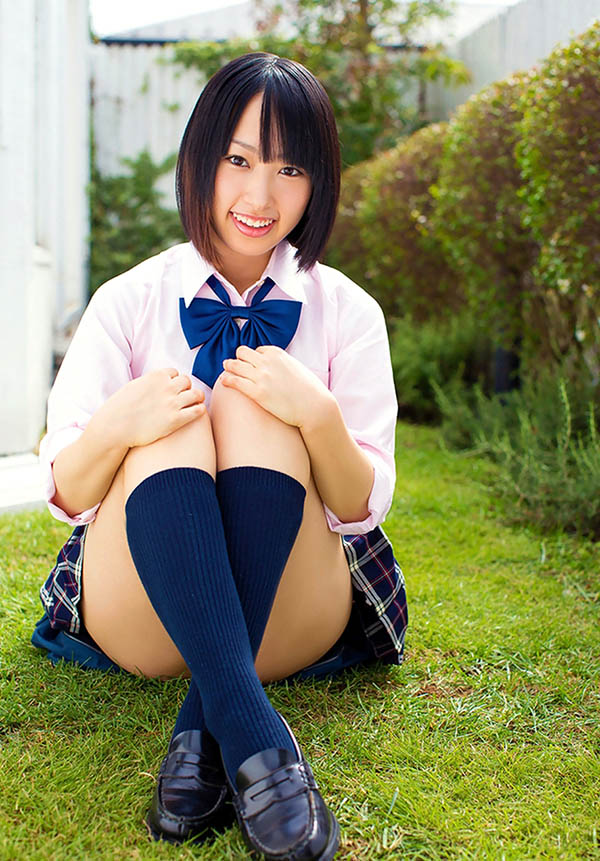 图片[2]-制服写真出道杂志偶像《云乃亚美》精选作品推荐介绍及封面预览-艾尤社